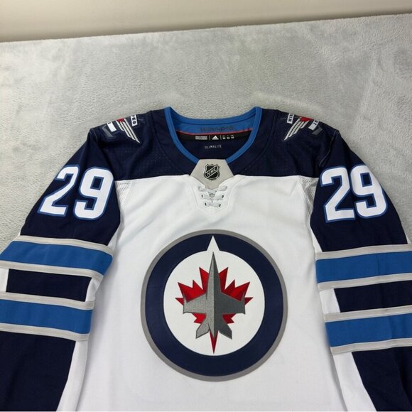 Winnipeg Jets NWT Men's Size 50 US Patrik Laine Adidas Authentic Jersey w/Flaw - Picture 8 of 16